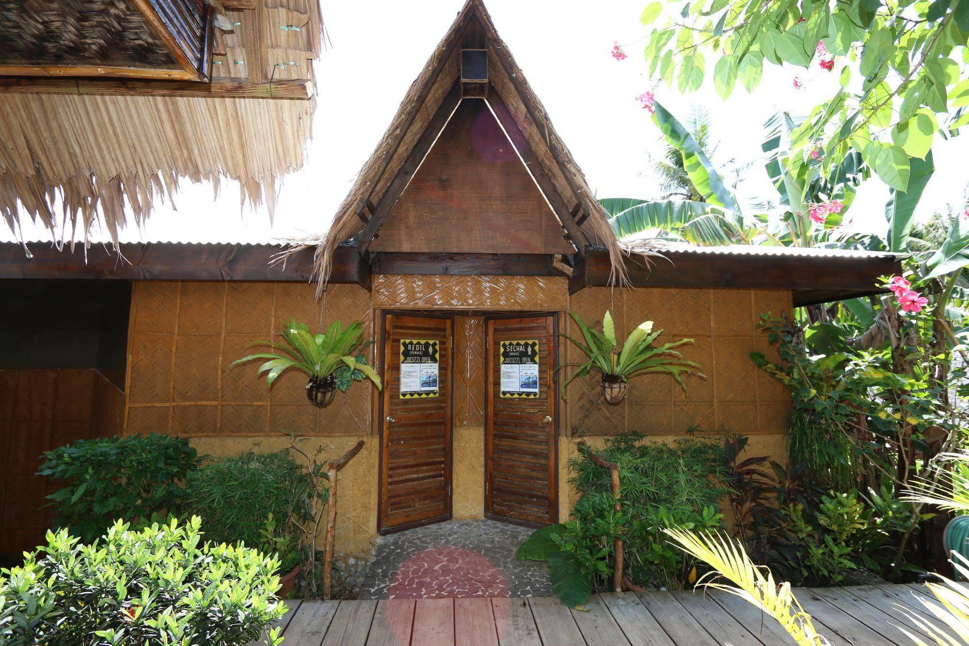 Palau Plantation Resort Koror Exterior foto